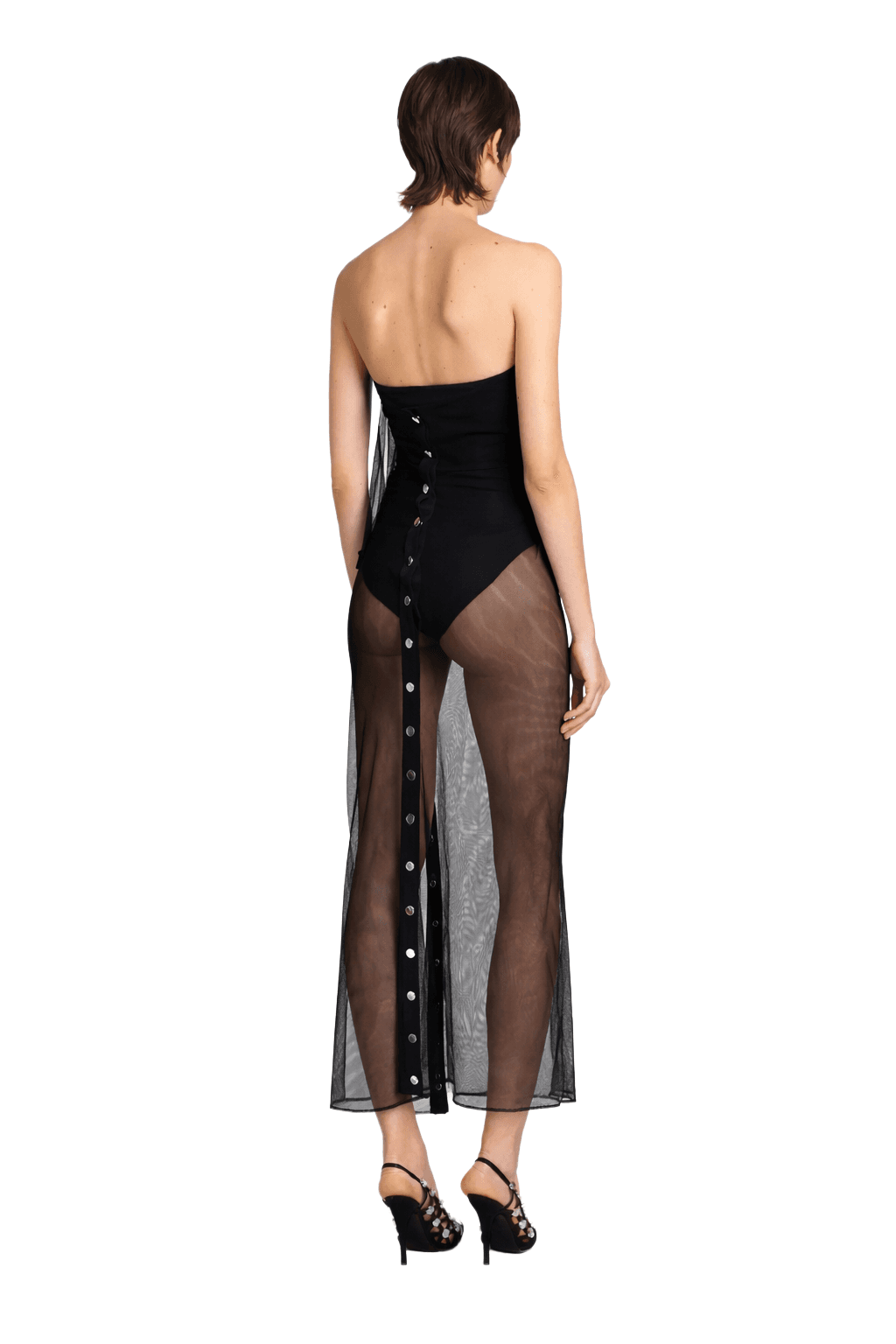Abito lungo con tulle
