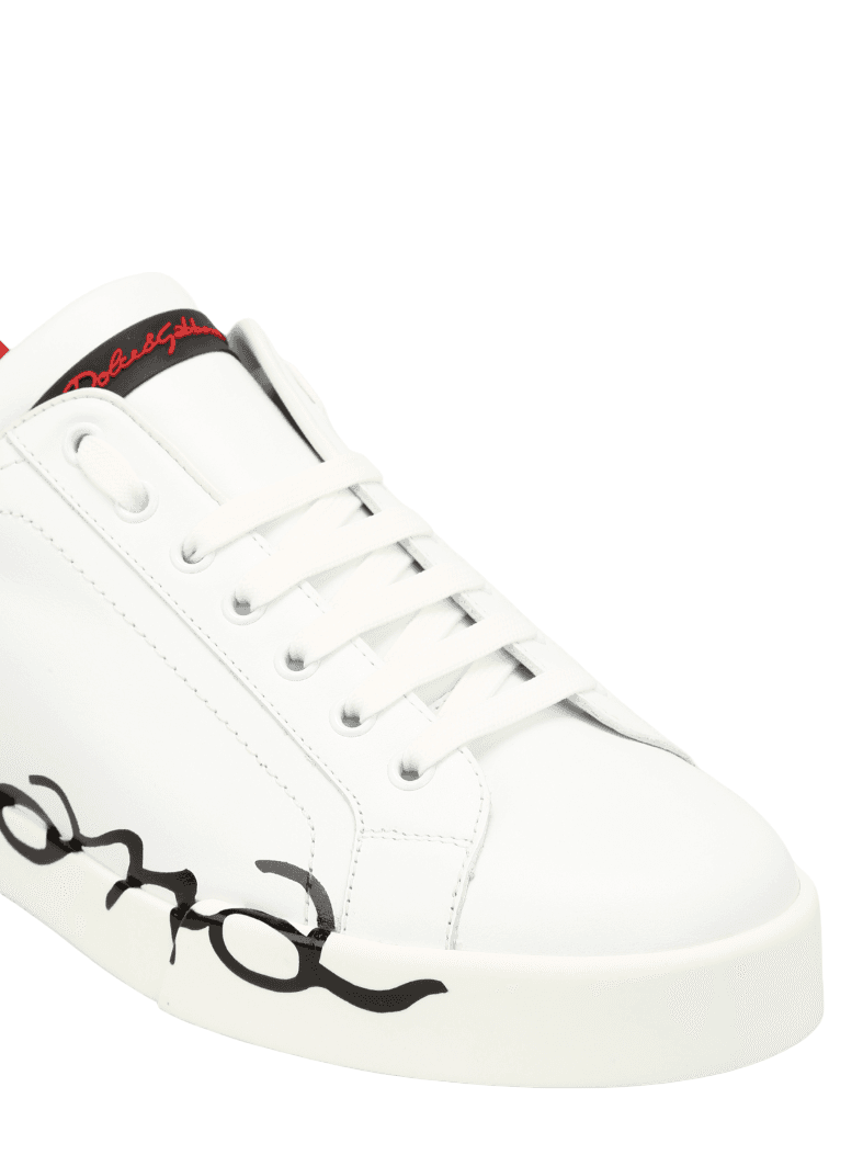Sneakers in vernice